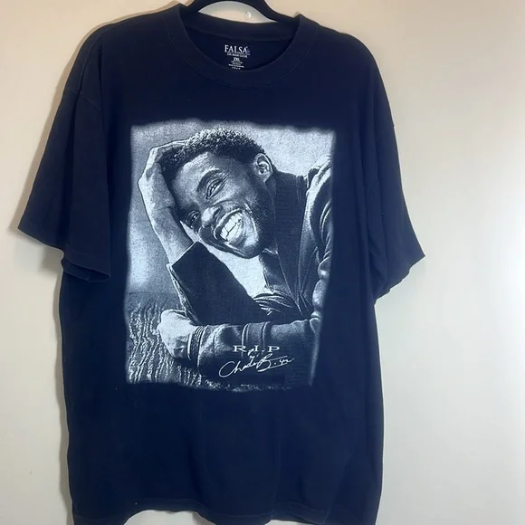 RIP Chadwick Boseman Black & White T-Shirt Size 2X - Picture 2 of 5